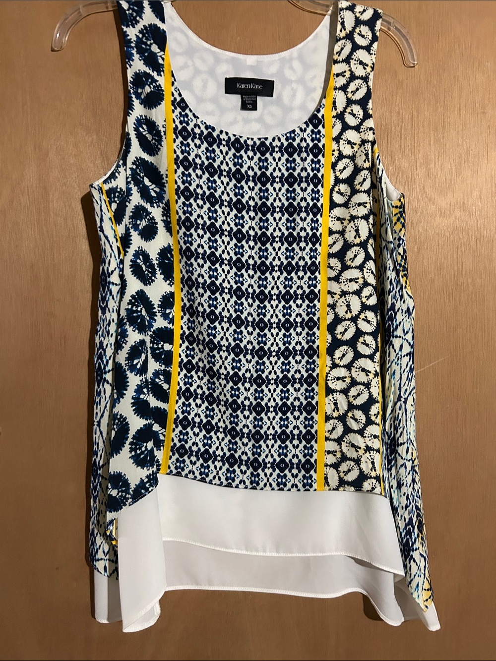 Karen Kane Navy, White & Yellow Mixed-Print Sleeveless Layered Tank